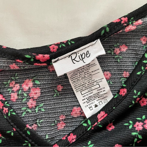 Ripe Floral Print V-Neck Top - Size L - Picture 2 of 2